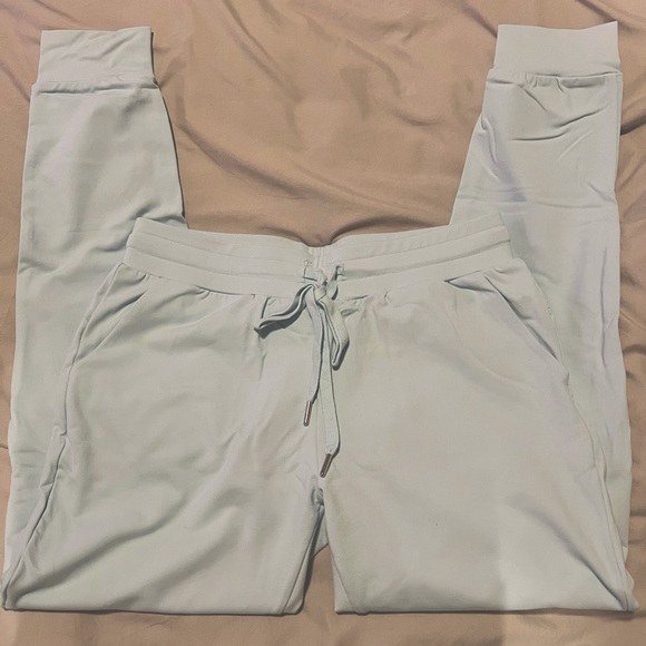 Buffbunny Jasmine Jogger - Picture 1 of 4